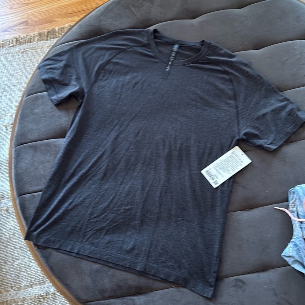 NWT MENS LULULEMON METAL VENT TECH TEE